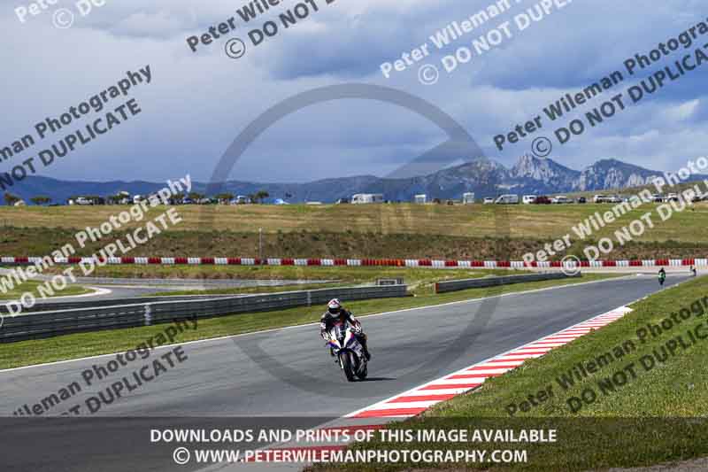 cadwell no limits trackday;cadwell park;cadwell park photographs;cadwell trackday photographs;enduro digital images;event digital images;eventdigitalimages;navarra;no limits trackdays;peter wileman photography;racing digital images;trackday digital images;trackday photos